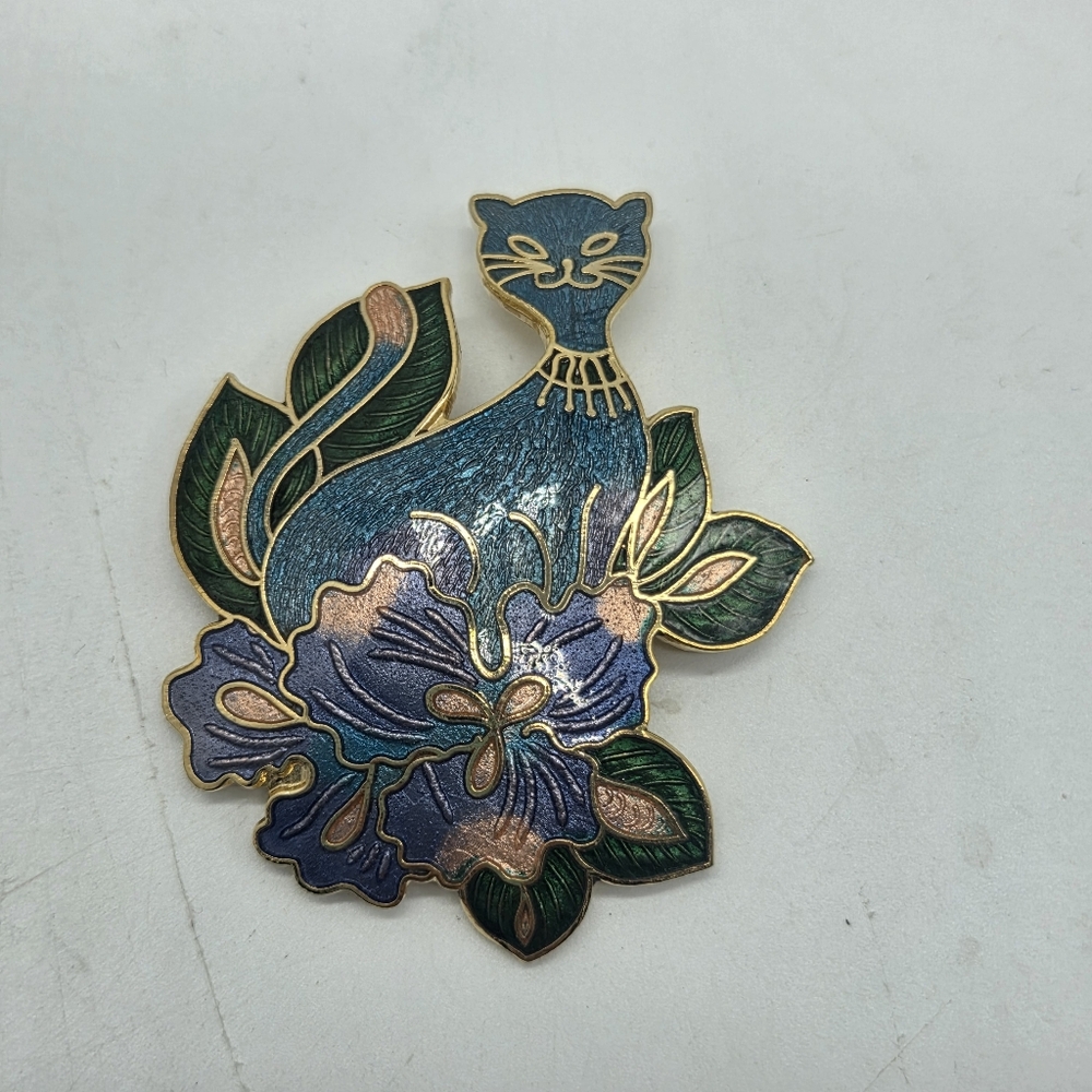 cloissonne enameled blue green cat kitty brooch gold tone floral pin costume